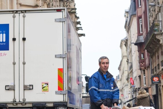 chauffeur en livraison sans logo